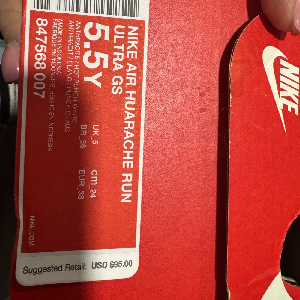 Nike Air Huarache Black and Pink Sneakers - Picture 4 of 4
